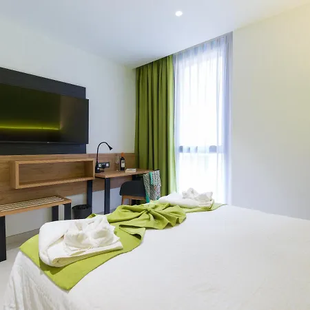 Hotel Mg Poniente
