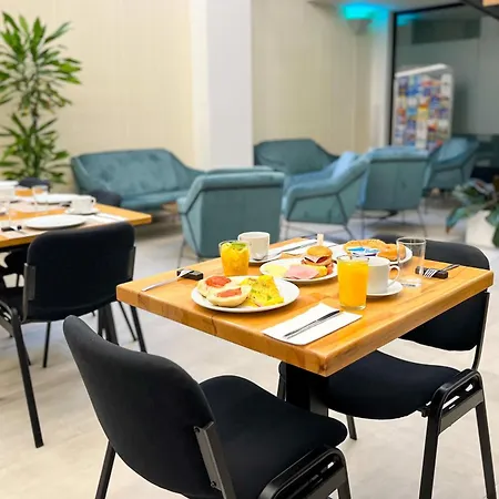 Mg Poniente Hotel