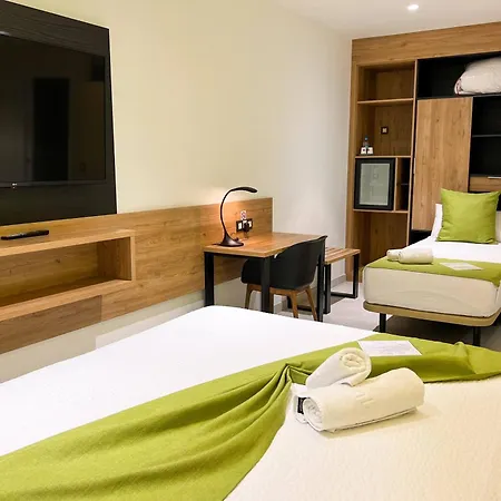 Mg Poniente Hotel 3*